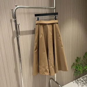 Women's Nylon Oversized Half Skirt with Zipper & Buckle Waist Belt Decor Half-Length Zippered Skirt